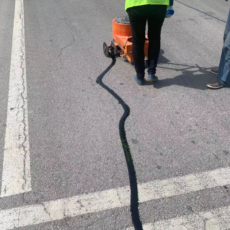 长宁道路灌缝胶 沥青热灌缝胶一箱