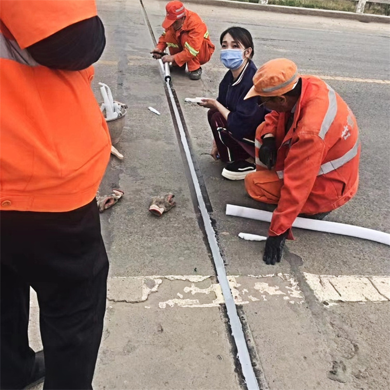 克拉玛依水泥路面自流平嵌缝胶多少钱聚氨酯防水胶