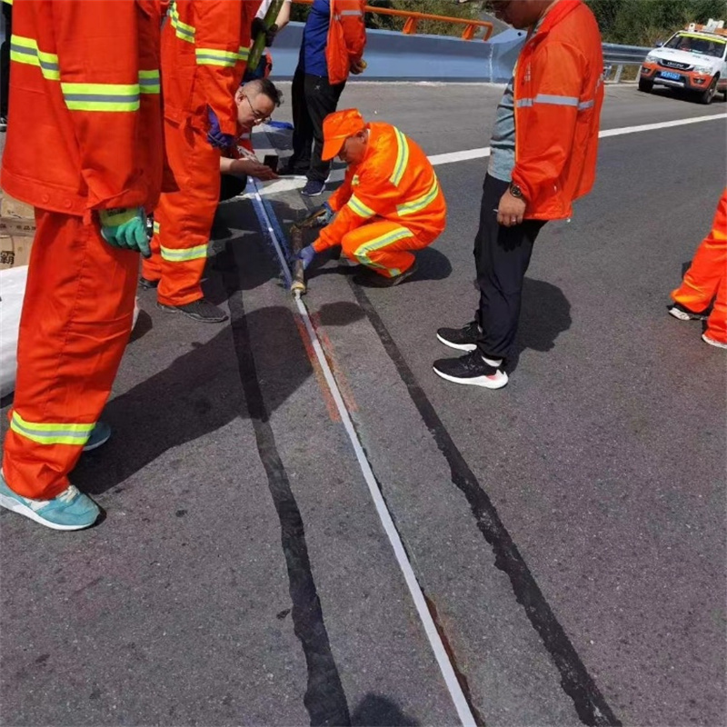 海西自流平路面嵌缝胶什么作用地坪地面密封胶