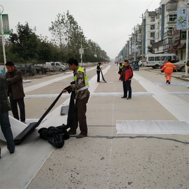 廣州公路用抗裂貼批發(fā)公路裂縫修補用防裂貼